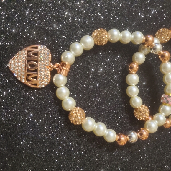 BEAUTIFUL MOM BEADED CREAM & ROSE GOLD DOUBLE BRACELETS SET. - Picture 12 of 15